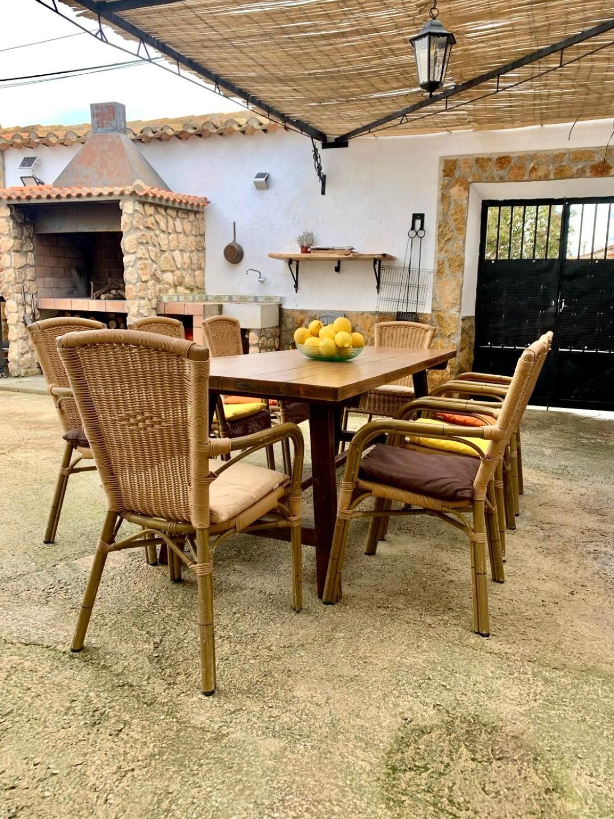 אלקלה דל חוקאר Casa Rural El Encanto De La Gila מראה חיצוני תמונה